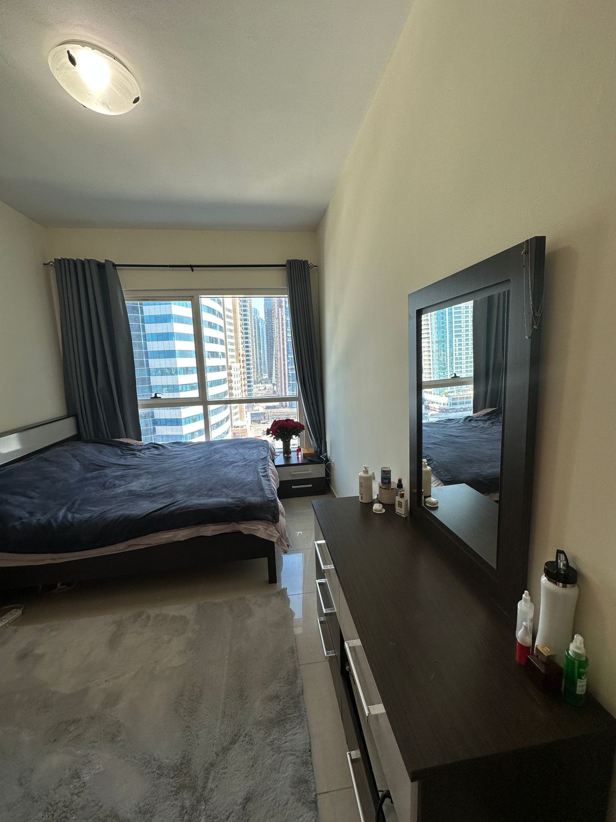 Master room With Shared Bathroom Available For Rent In Lake Point Tower JLT AED 4000 Per Month